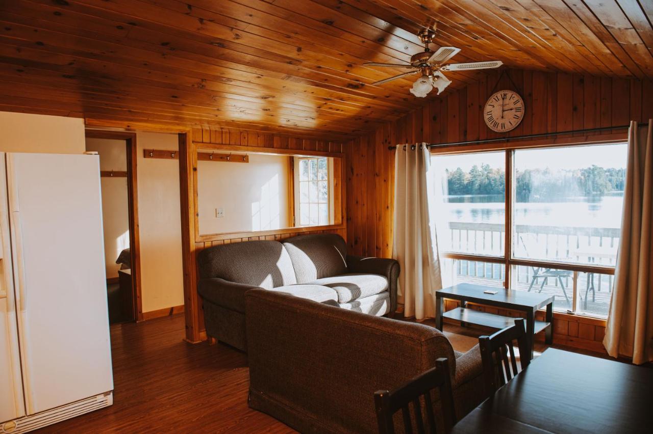 Lang Lake Resort Espanola Esterno foto